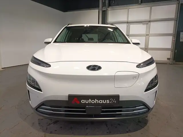 Hyundai Kona view 2
