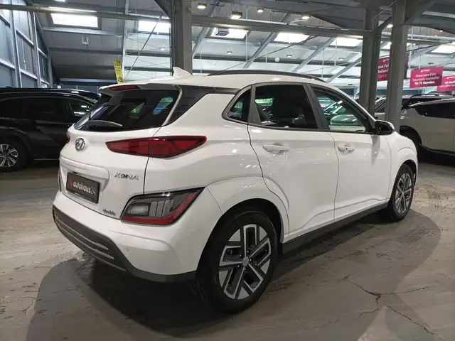 Hyundai Kona view 5