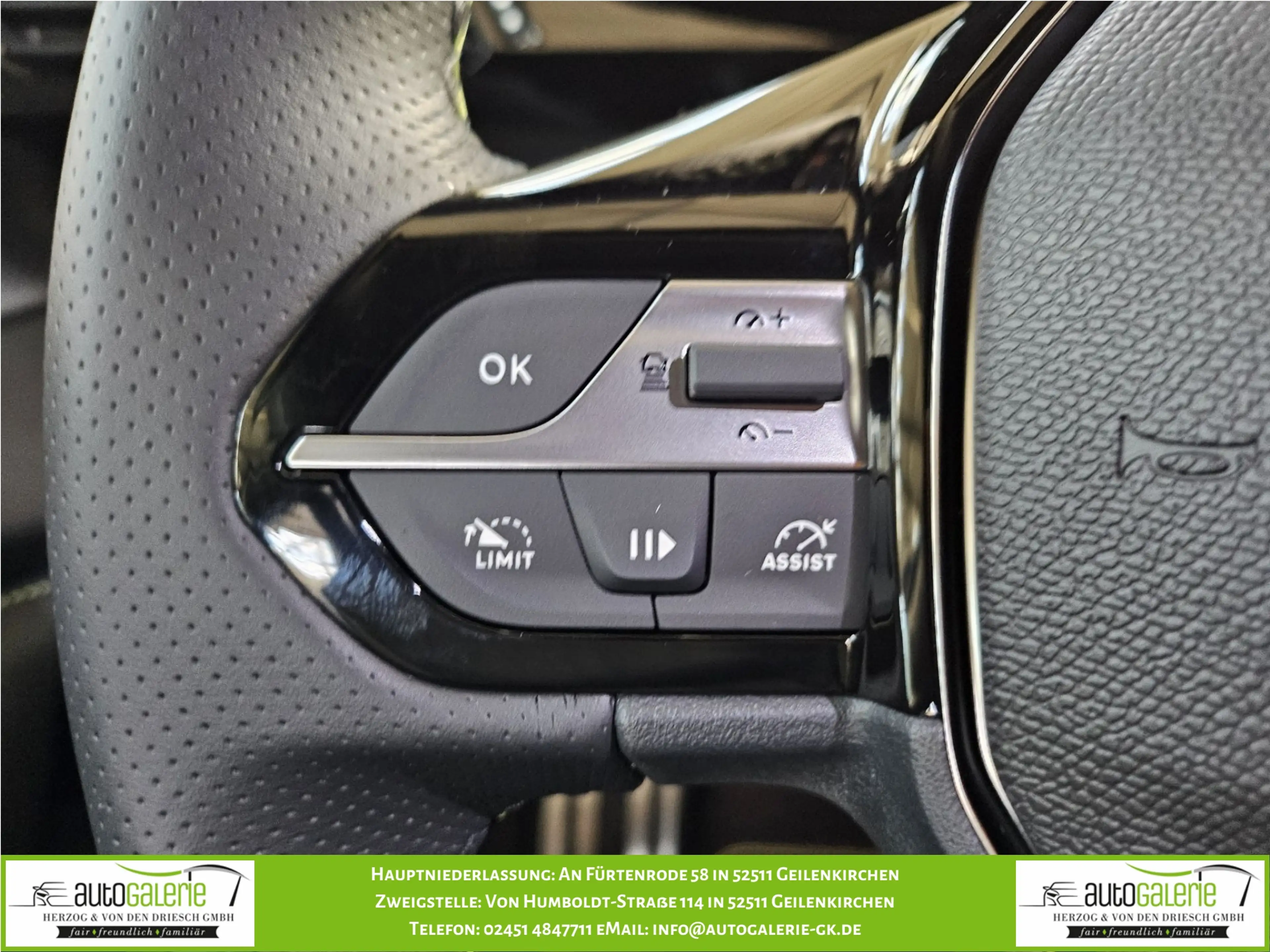 Peugeot 408 408 Elektro 210 GT — photo 16