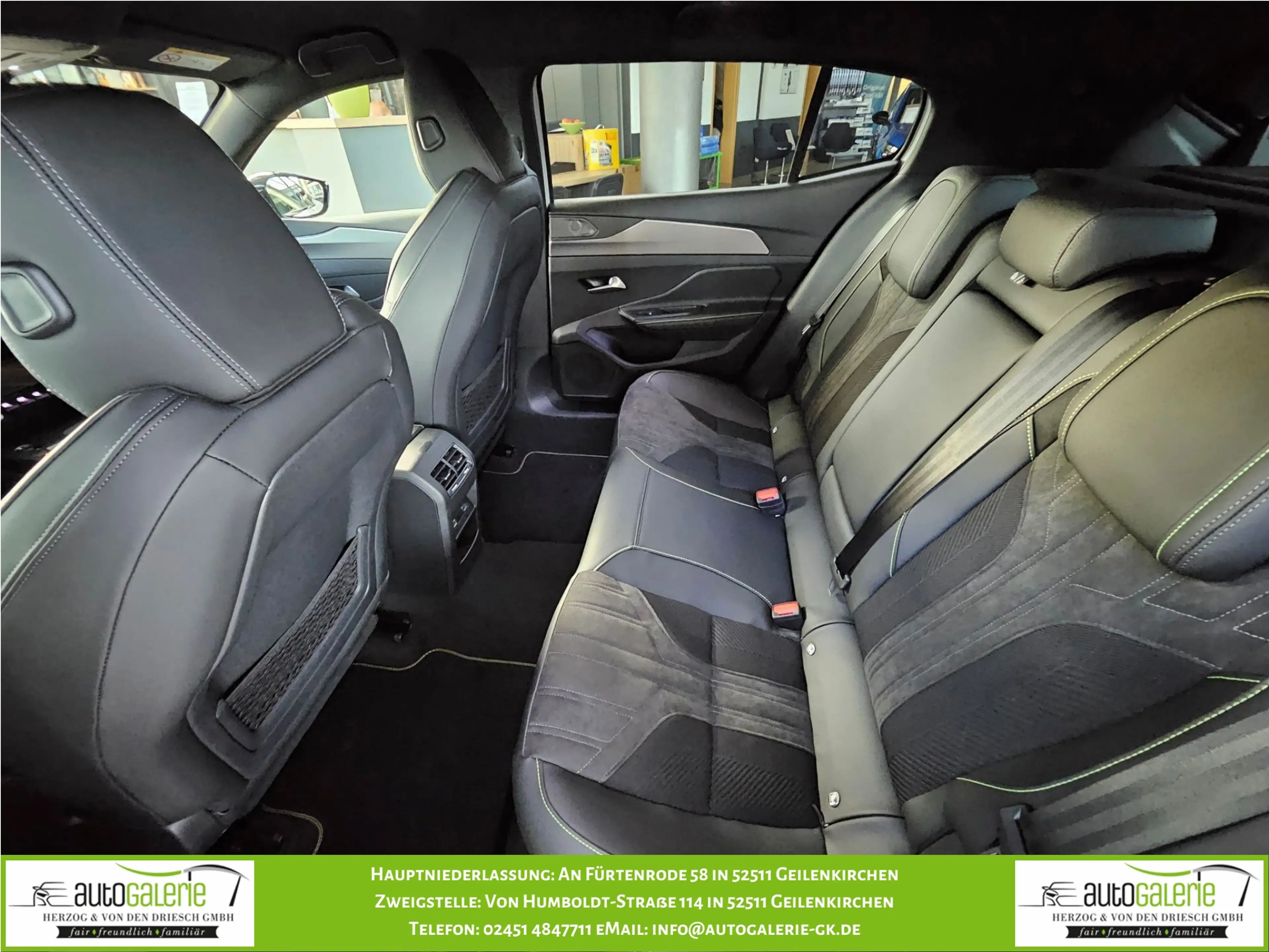 Peugeot 408 408 Elektro 210 GT — photo 12