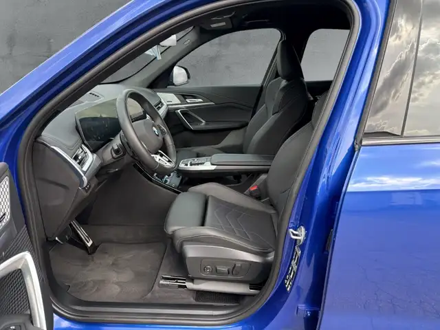 BMW X1 view 8