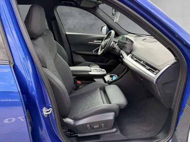 BMW X1 view 11