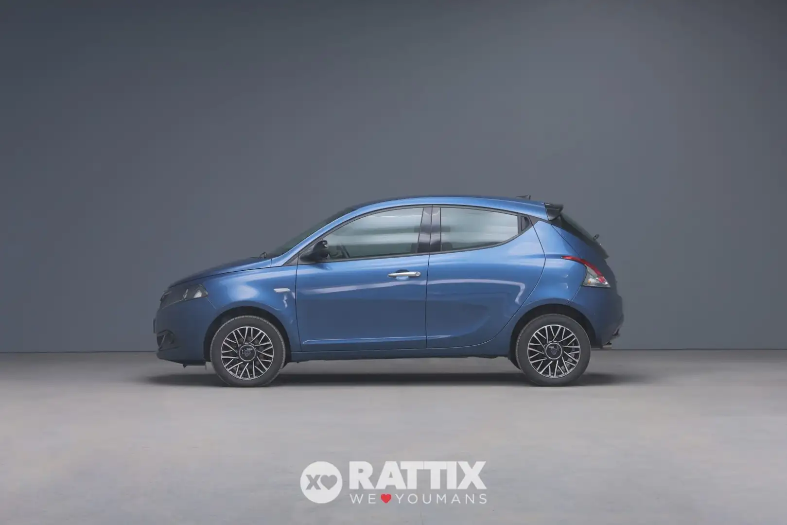 Lancia Ypsilon 1.0 Firefly Hybrid 70CV Platino Blu/Azzurro - 2