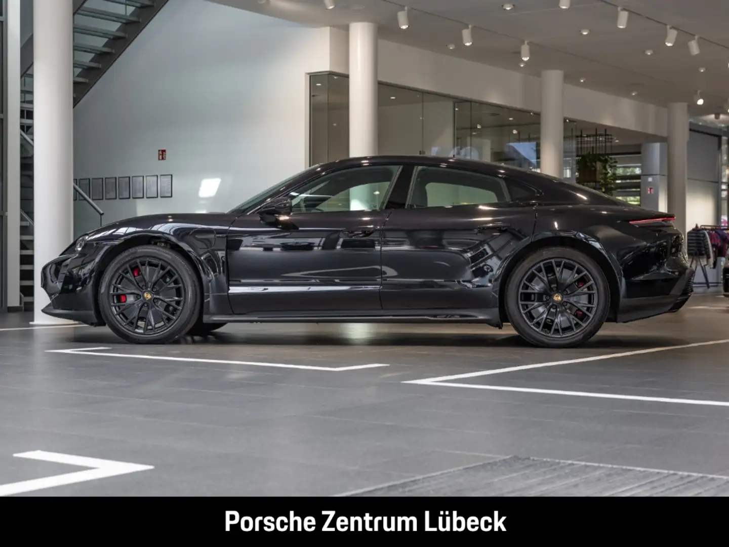 Porsche Taycan GTS LED-Matrix InnoDrive Head-Up BOSE Zwart - 2