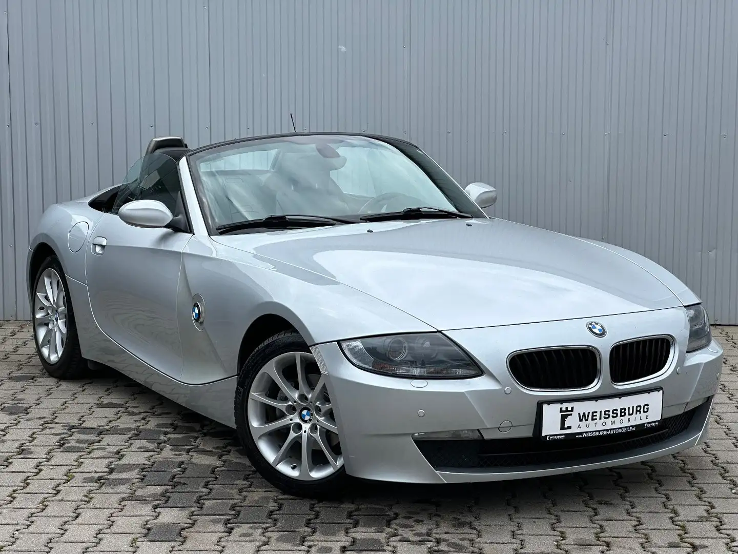 BMW Z4 Roadster 2.0 1.HAND*XENON*LEDER*TEMPOMAT*SHZ Silber - 1