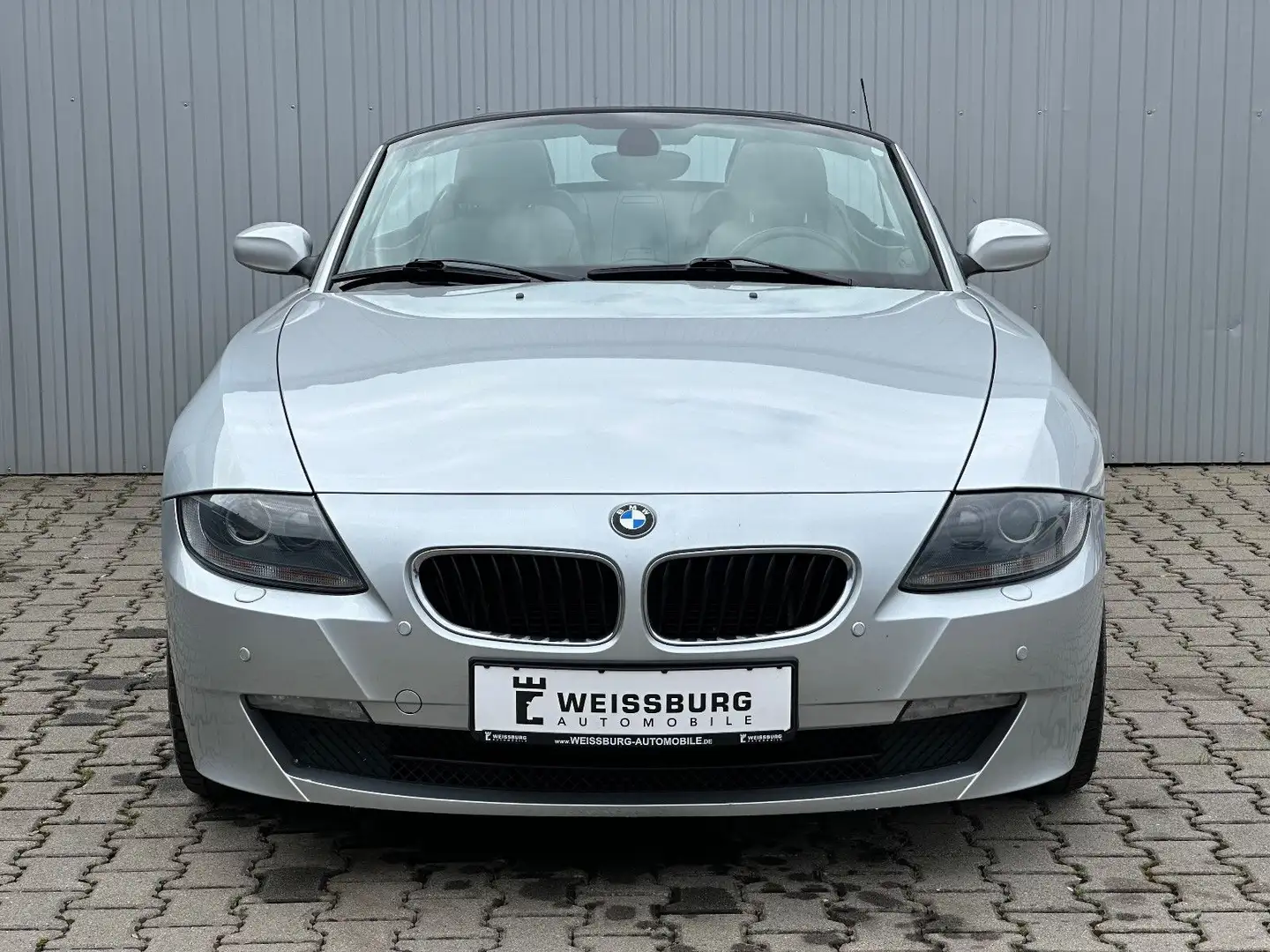 BMW Z4 Roadster 2.0 1.HAND*XENON*LEDER*TEMPOMAT*SHZ Silber - 2