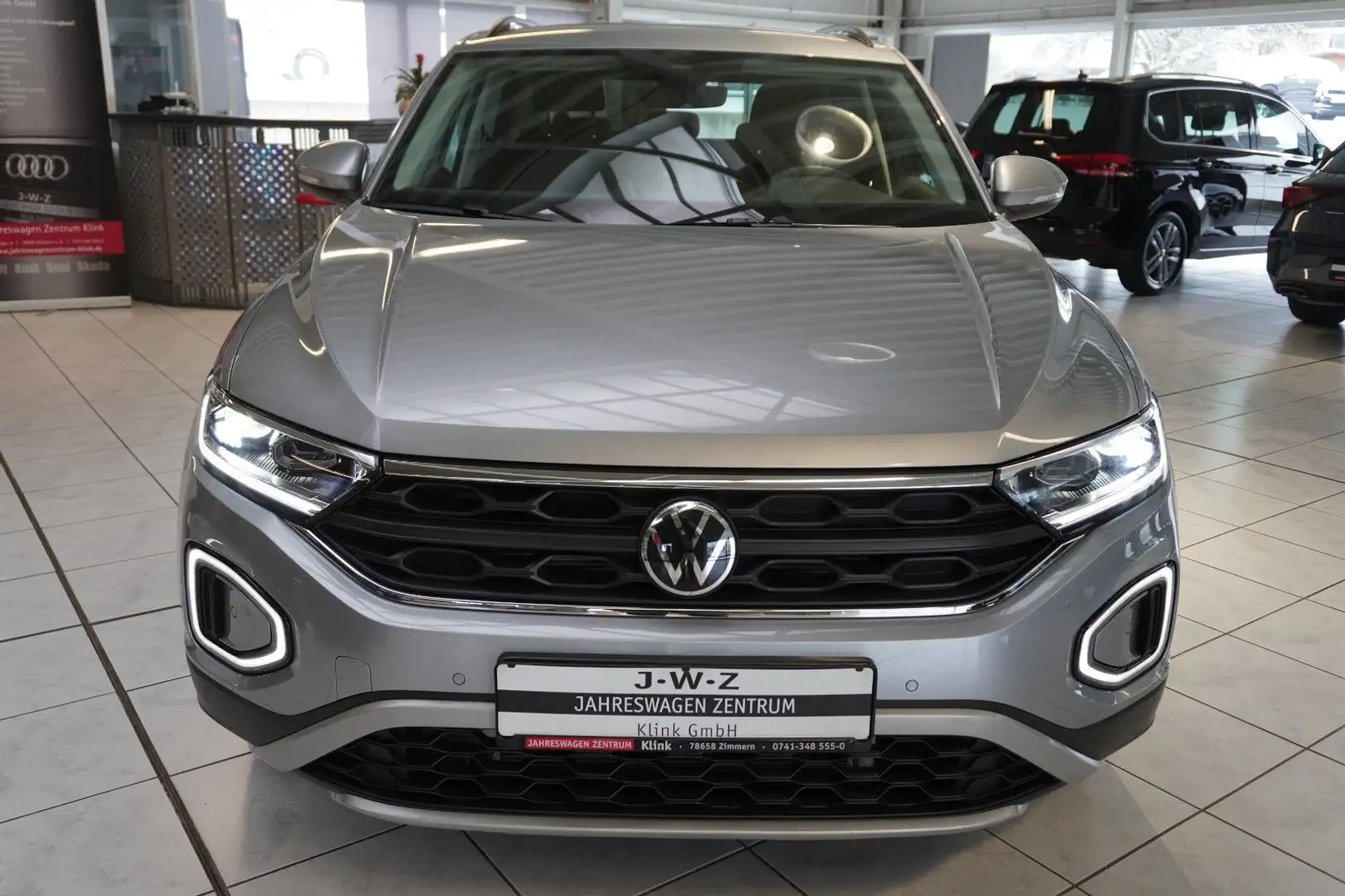 Volkswagen T-Roc Life 1.0 TSI*LED*NAVI*KAMERA*KEYLESS*ACC* Zilver - 2