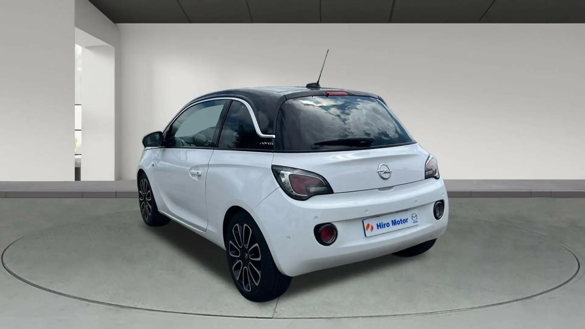 Opel Adam 1.4 XEL GLAM 87 3P Wit - 2