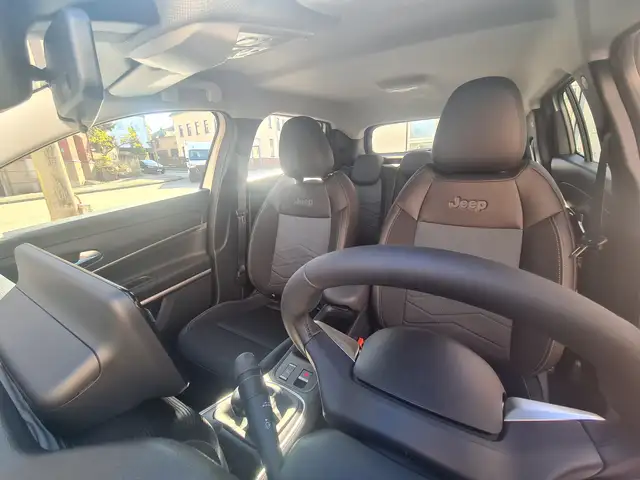 Jeep Avenger view 11