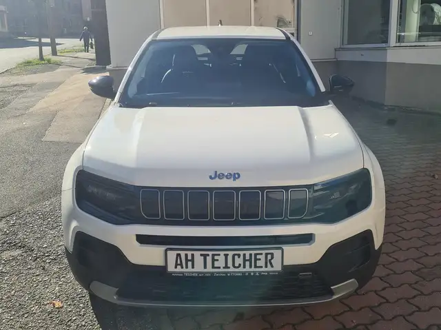Jeep Avenger view 10