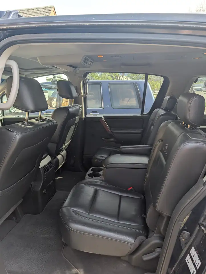 Infiniti QX56 снимка Infiniti QX56