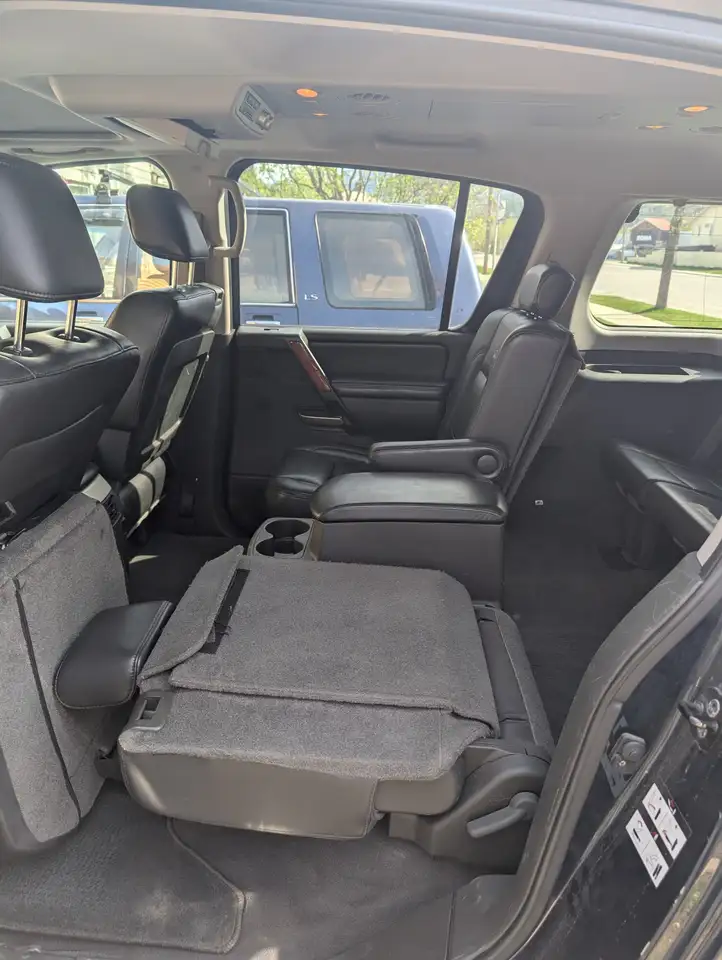 Infiniti QX56 снимка Infiniti QX56