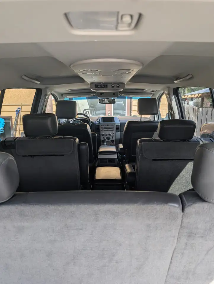Infiniti QX56 снимка Infiniti QX56