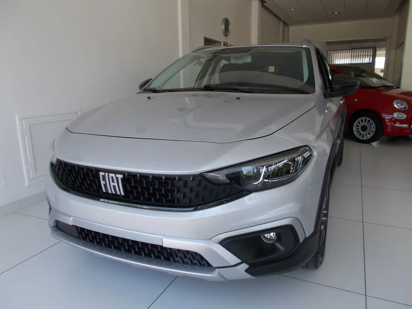 Fiat Tipo 1.0 5 porte Cross  KM. ZERO 338.7575187 MASSARI M Argento - 1