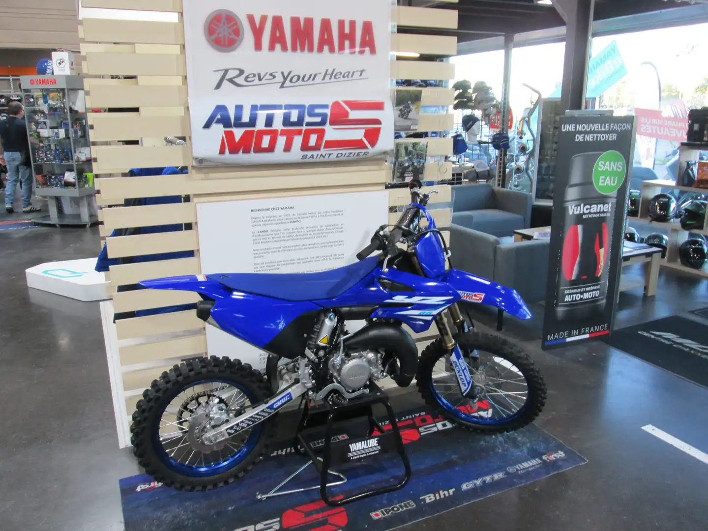 Yamaha Bleu - 1