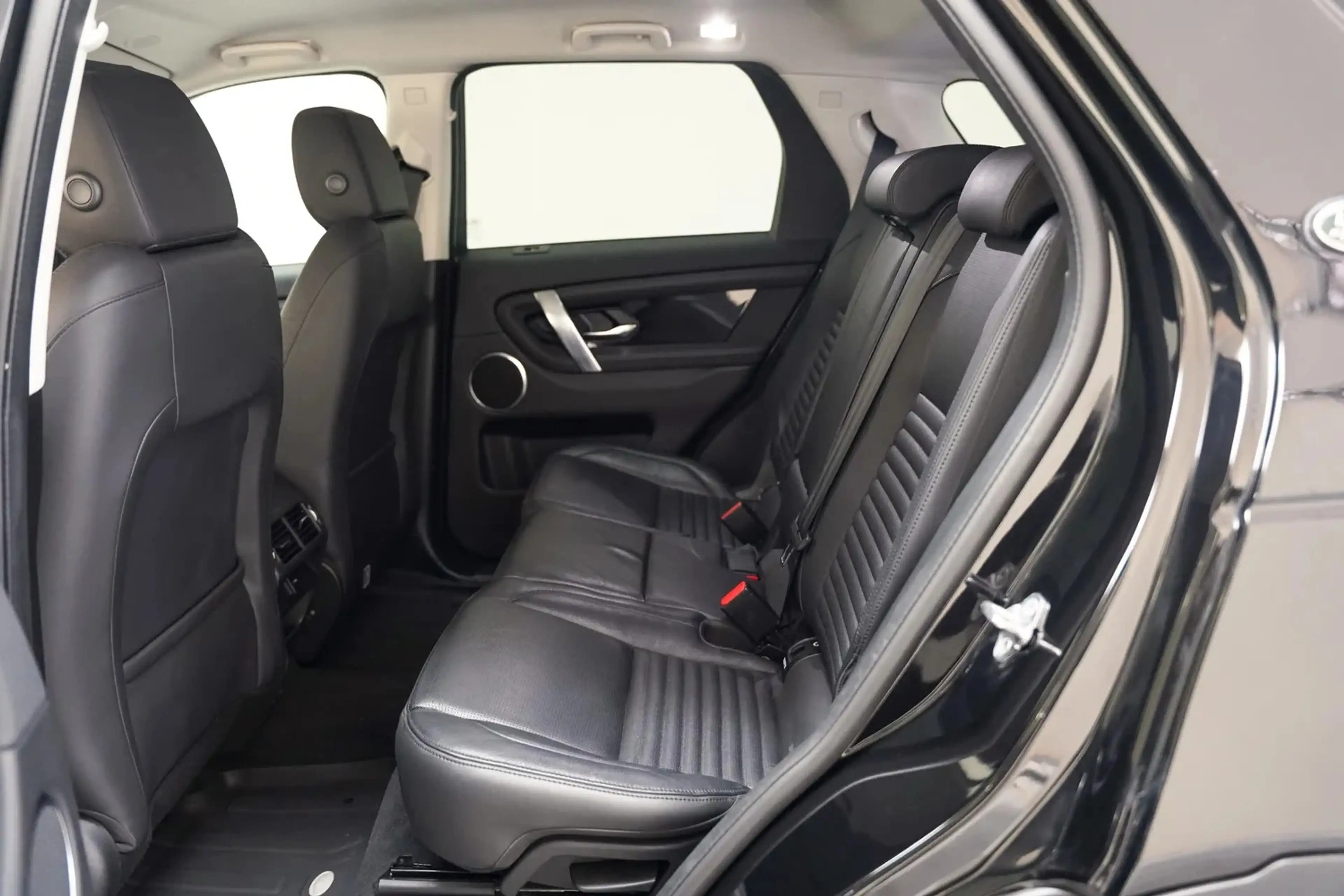 Land Rover Discovery Sport 1.5 P300e AWD S [ LED Leder Stoeleverwarming 360°c — photo 13