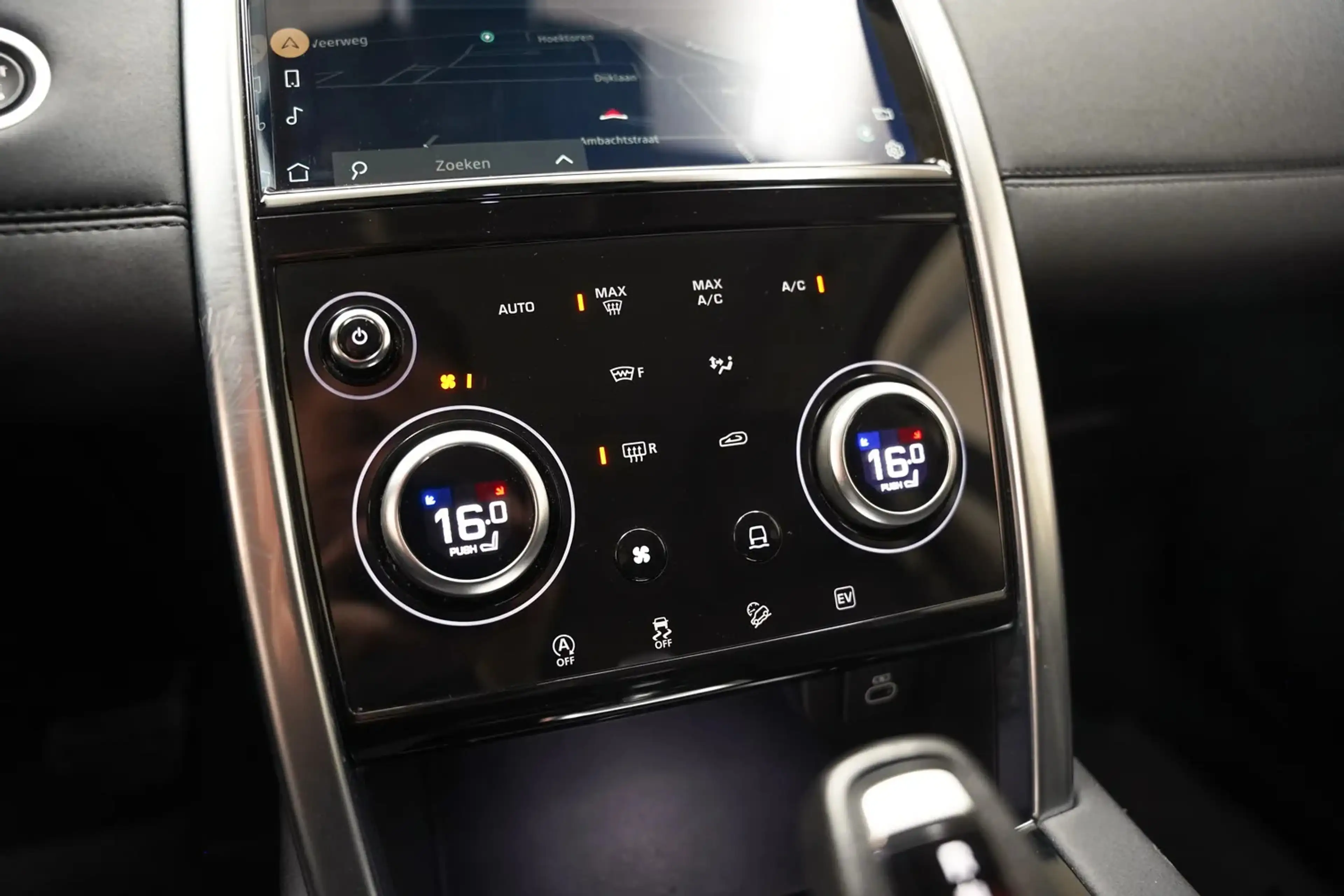 Land Rover Discovery Sport 1.5 P300e AWD S [ LED Leder Stoeleverwarming 360°c — photo 8