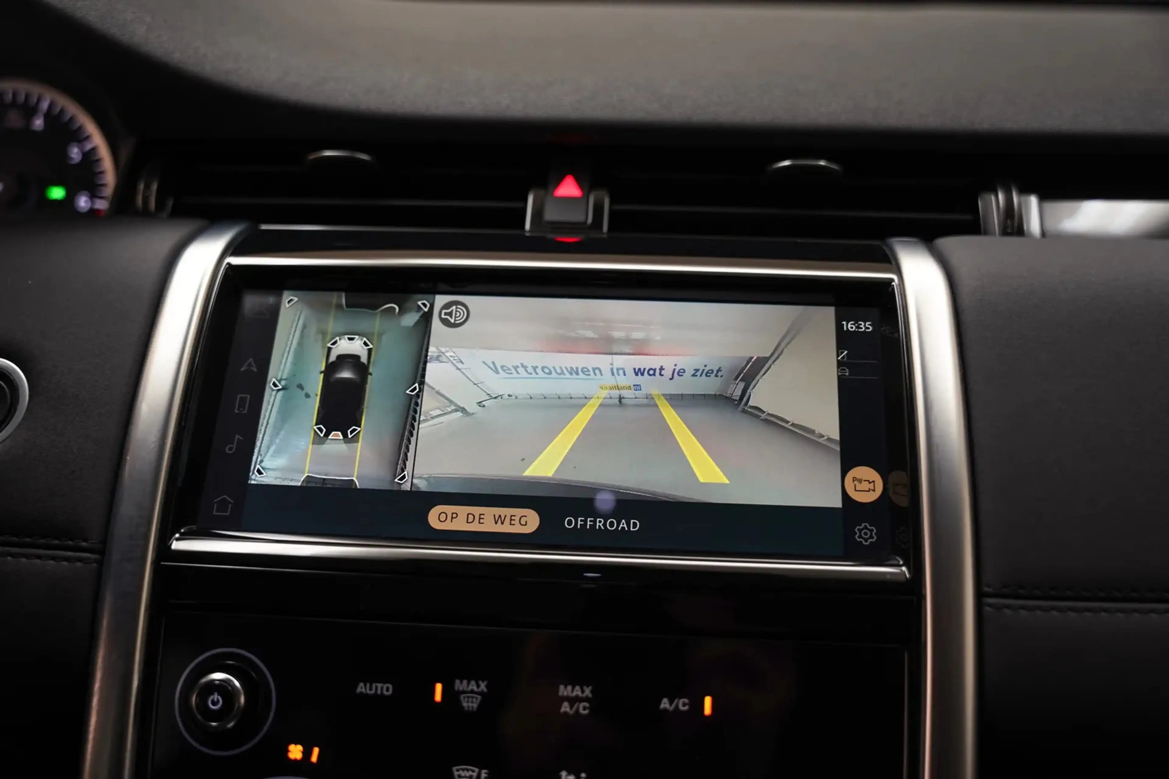 Land Rover Discovery Sport 1.5 P300e AWD S [ LED Leder Stoeleverwarming 360°c — photo 5