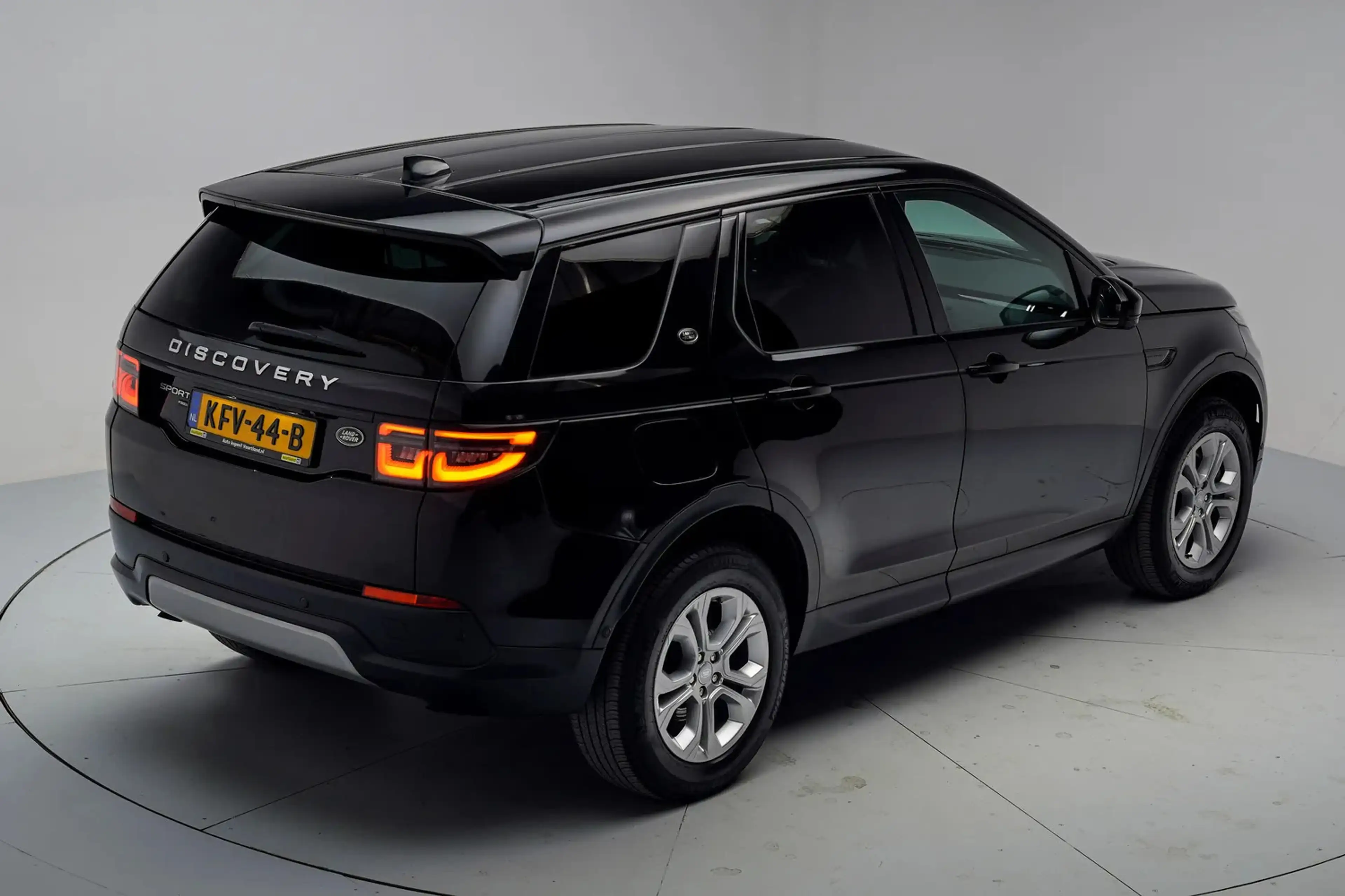 Land Rover Discovery Sport 1.5 P300e AWD S [ LED Leder Stoeleverwarming 360°c — photo 15