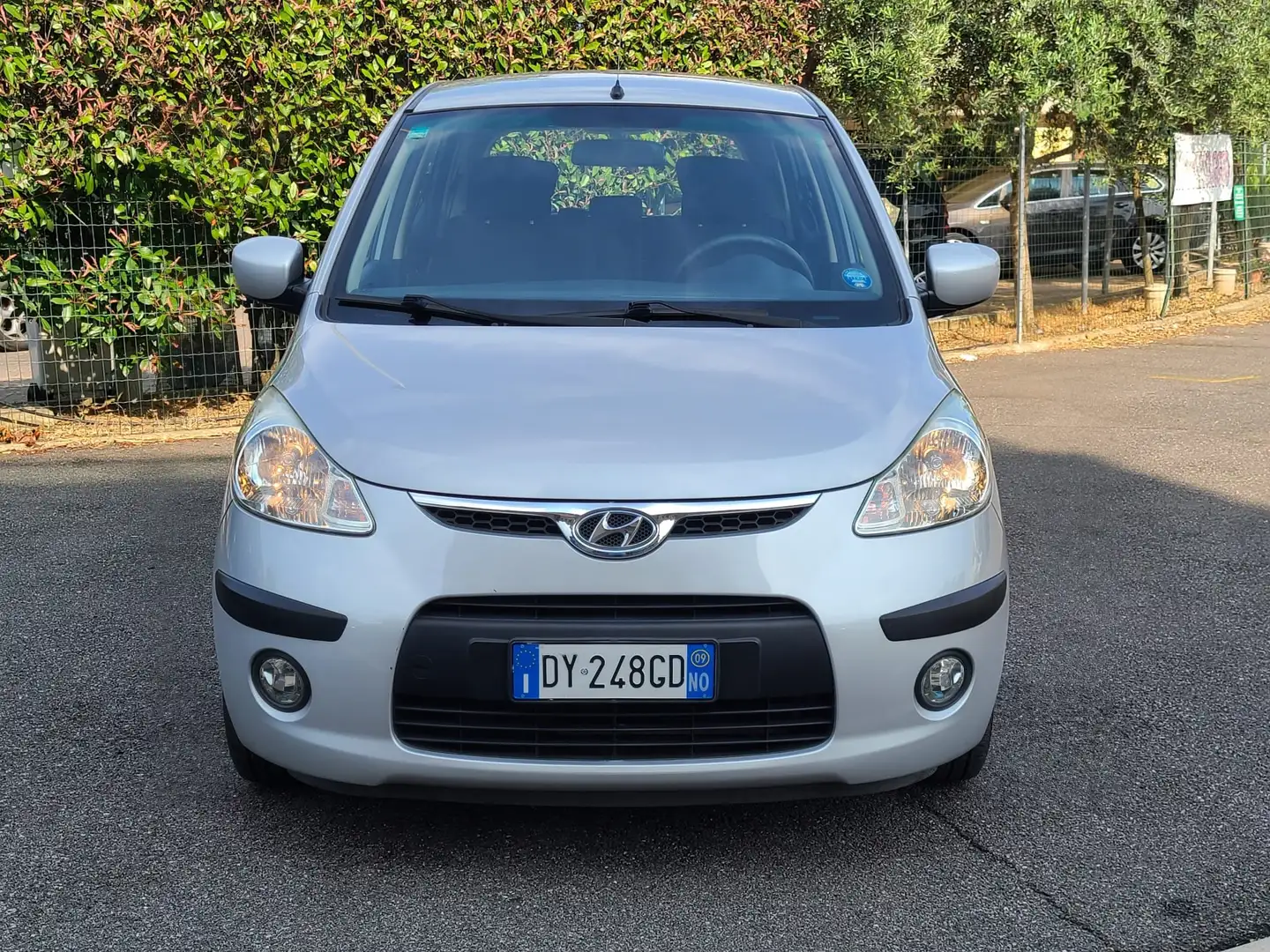 Hyundai i10 3295556033*1.1*NEOPATENTATI Argent - 1