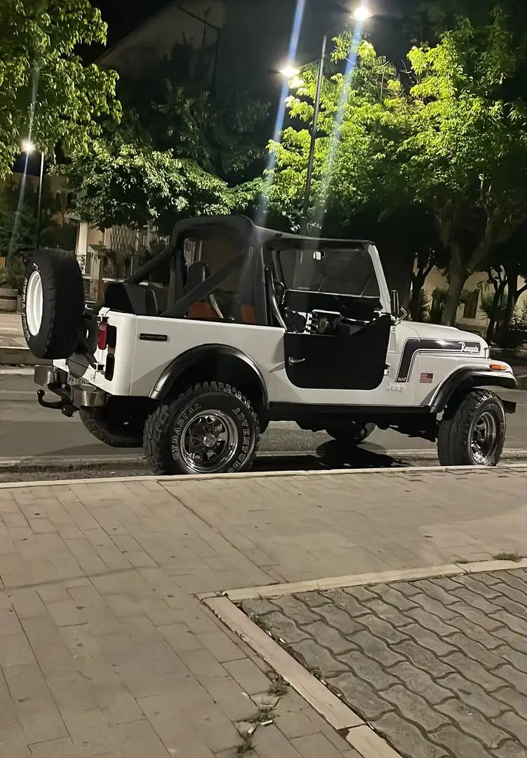 Jeep CJ-7 Blanc - 1