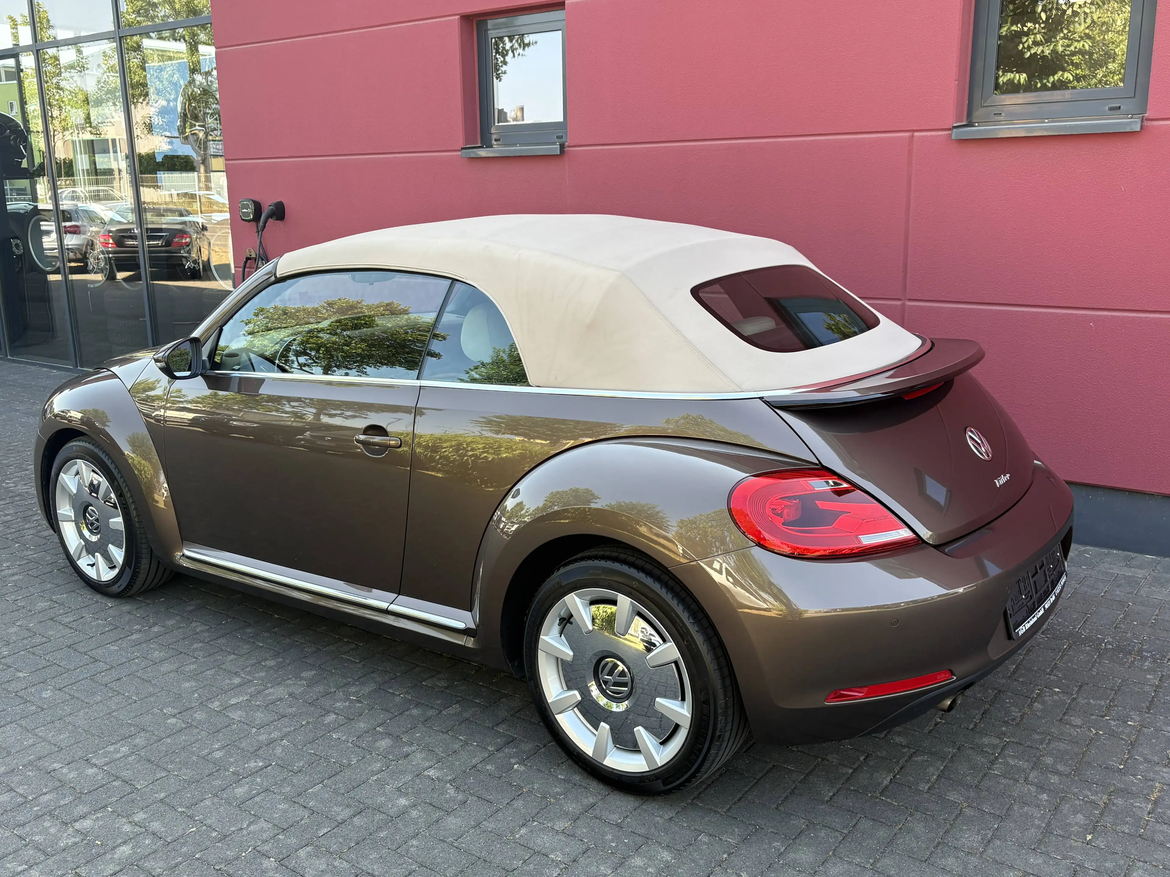 Volkswagen New Beetle NEW BEETLE CABRIOLET 1.2 TSI BMT SONDERMODELL DESIGN ALU18" TOP