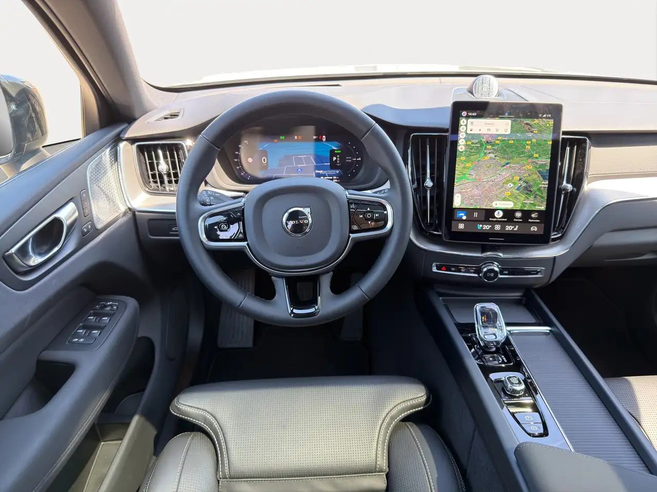 Volvo XC60 2026 — фото 13