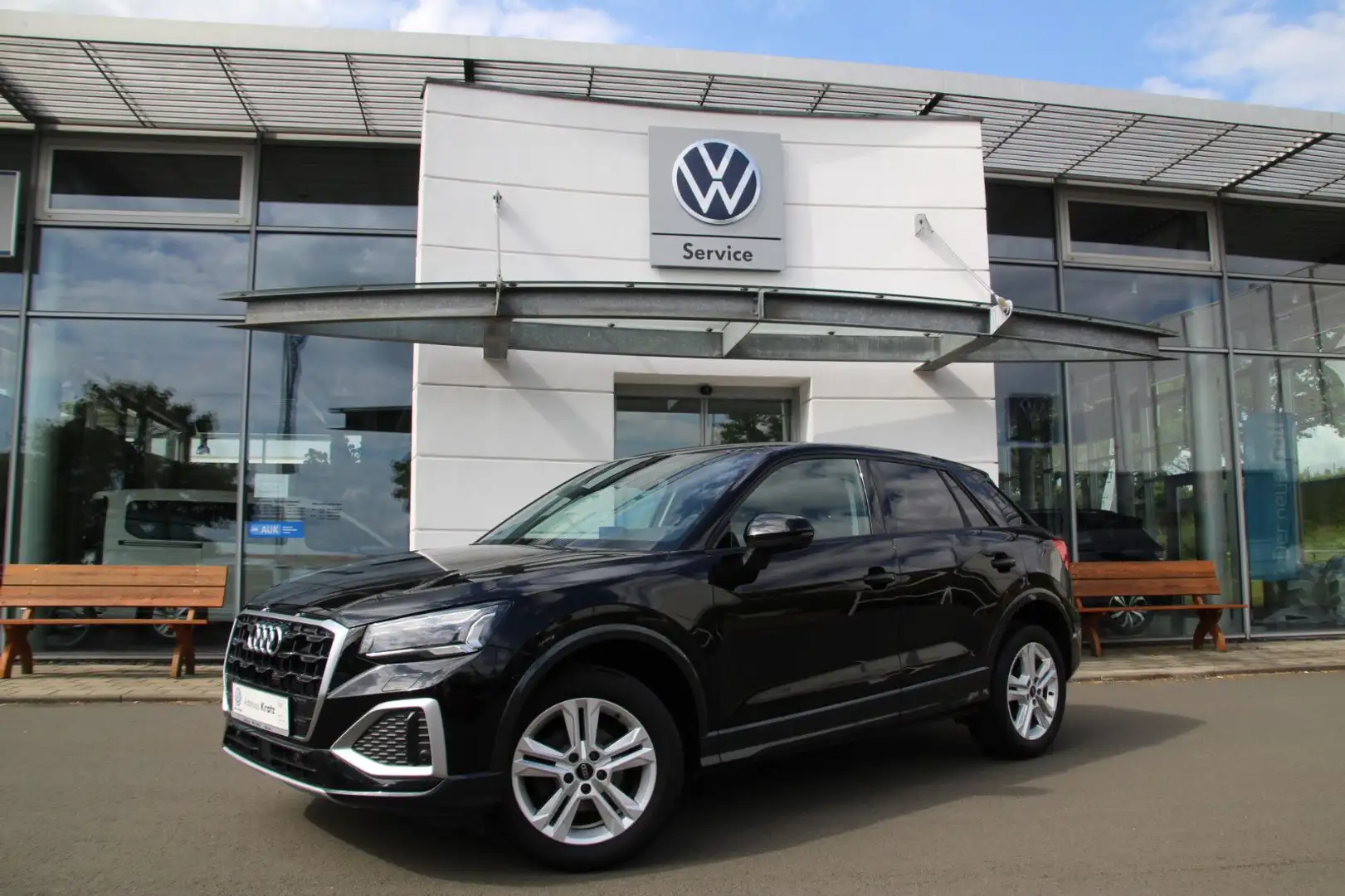Audi Q2 35 TFSI advanced S-tronic  Kamera+Shz+Keyl Schwarz - 1