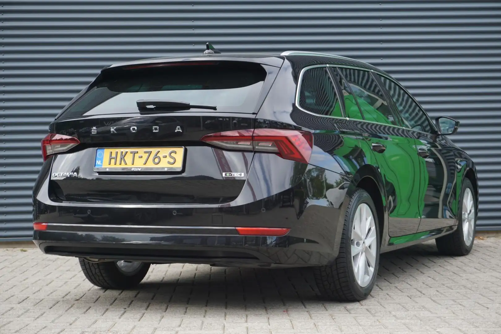 Skoda Octavia Combi 1.5 e-TSI 150pk DSG Business Edition | Stuur Schwarz - 2