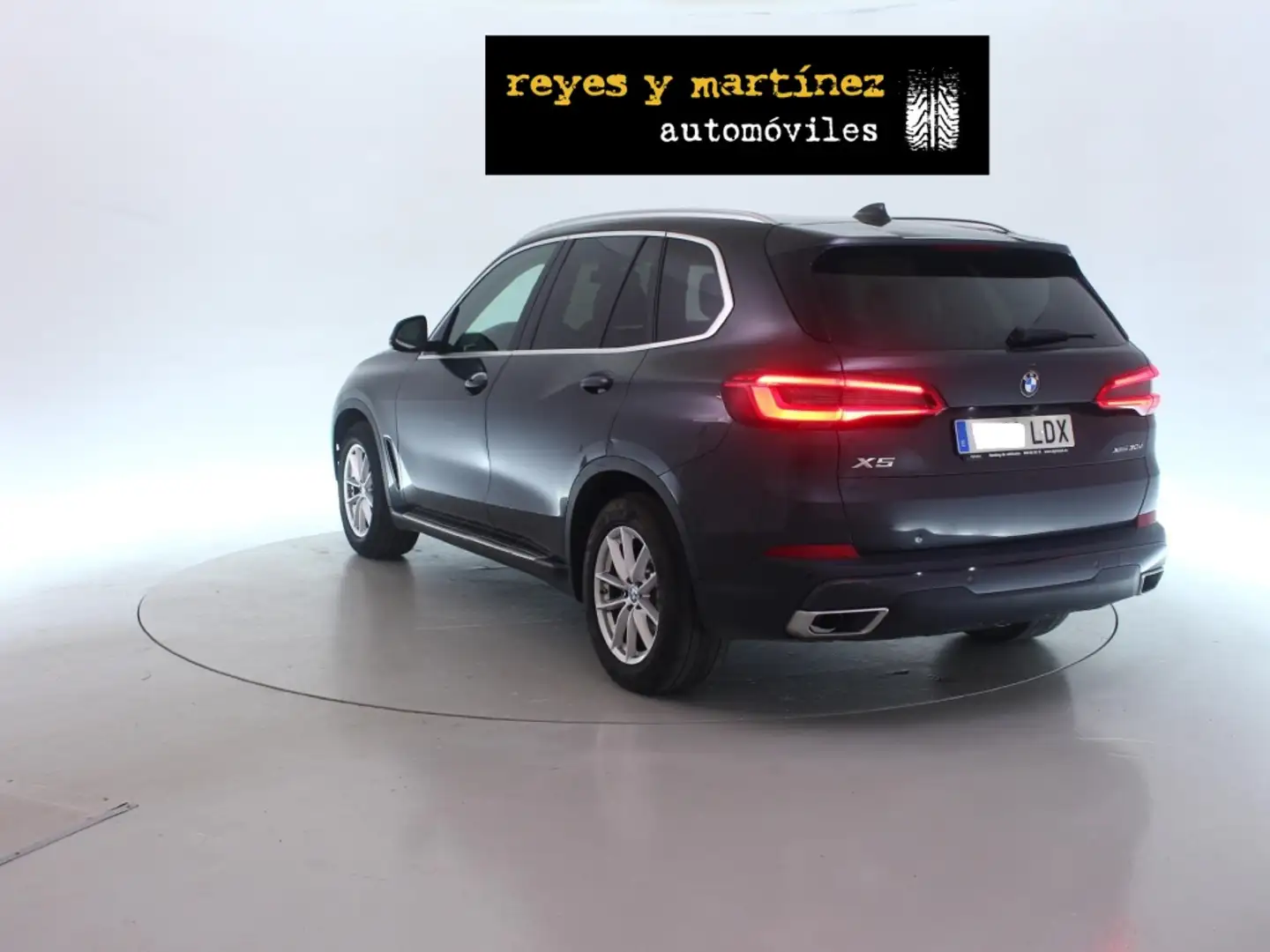 BMW X5 xDrive 30dA 9.75 Gris - 2