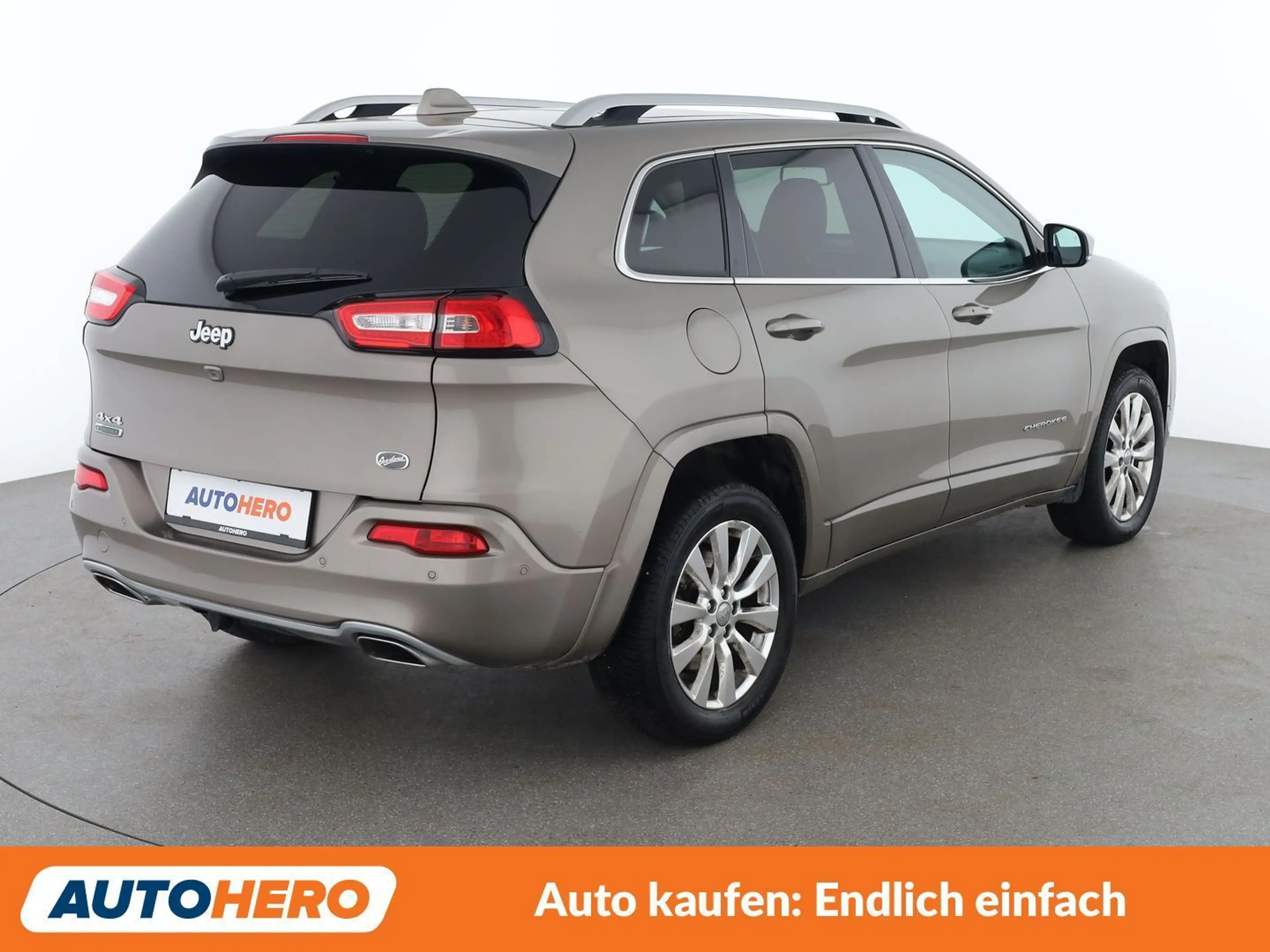 Jeep Cherokee 2.2 M-Jet Overland 4WD — photo 6