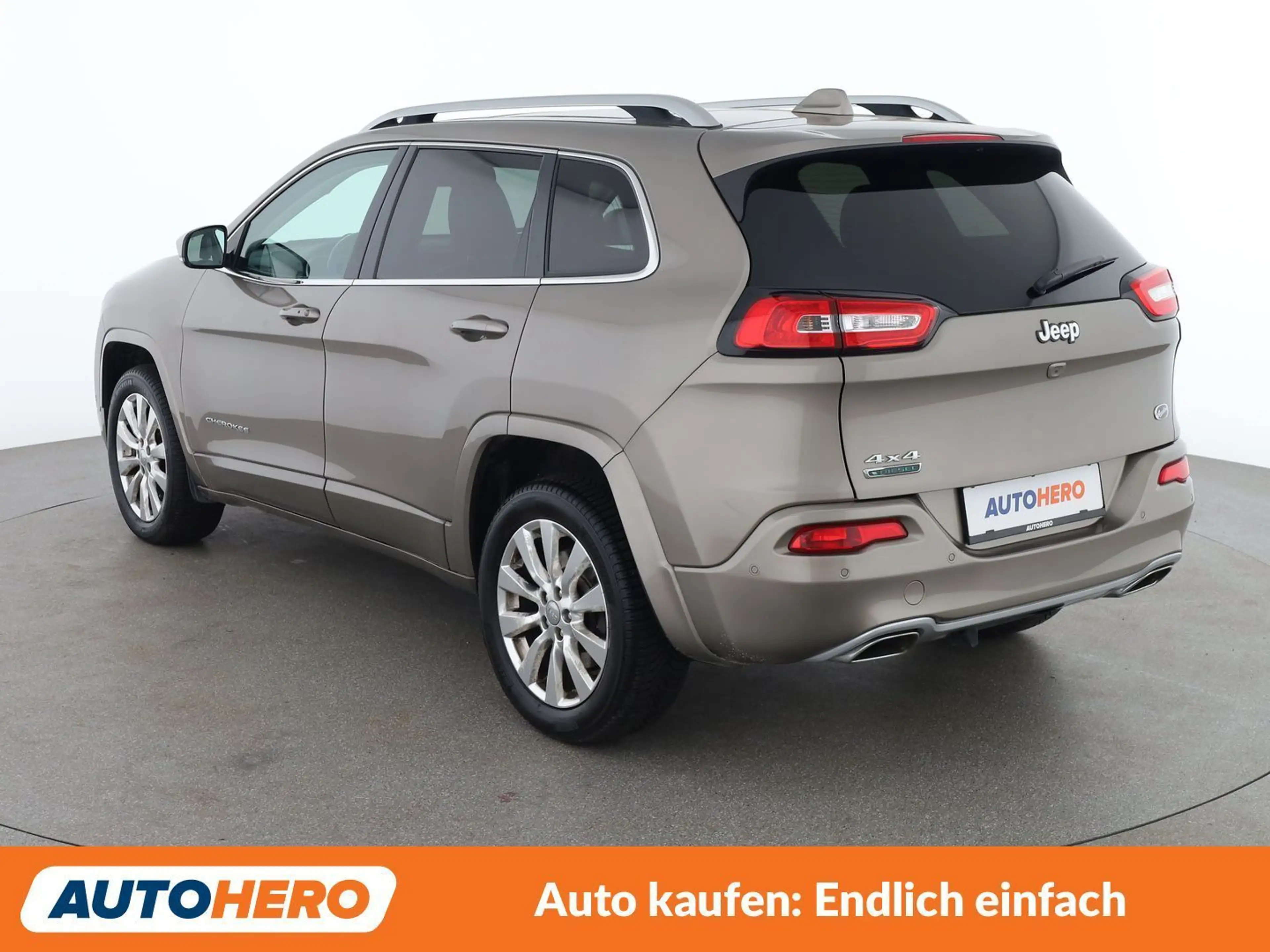 Jeep Cherokee 2.2 M-Jet Overland 4WD — photo 4