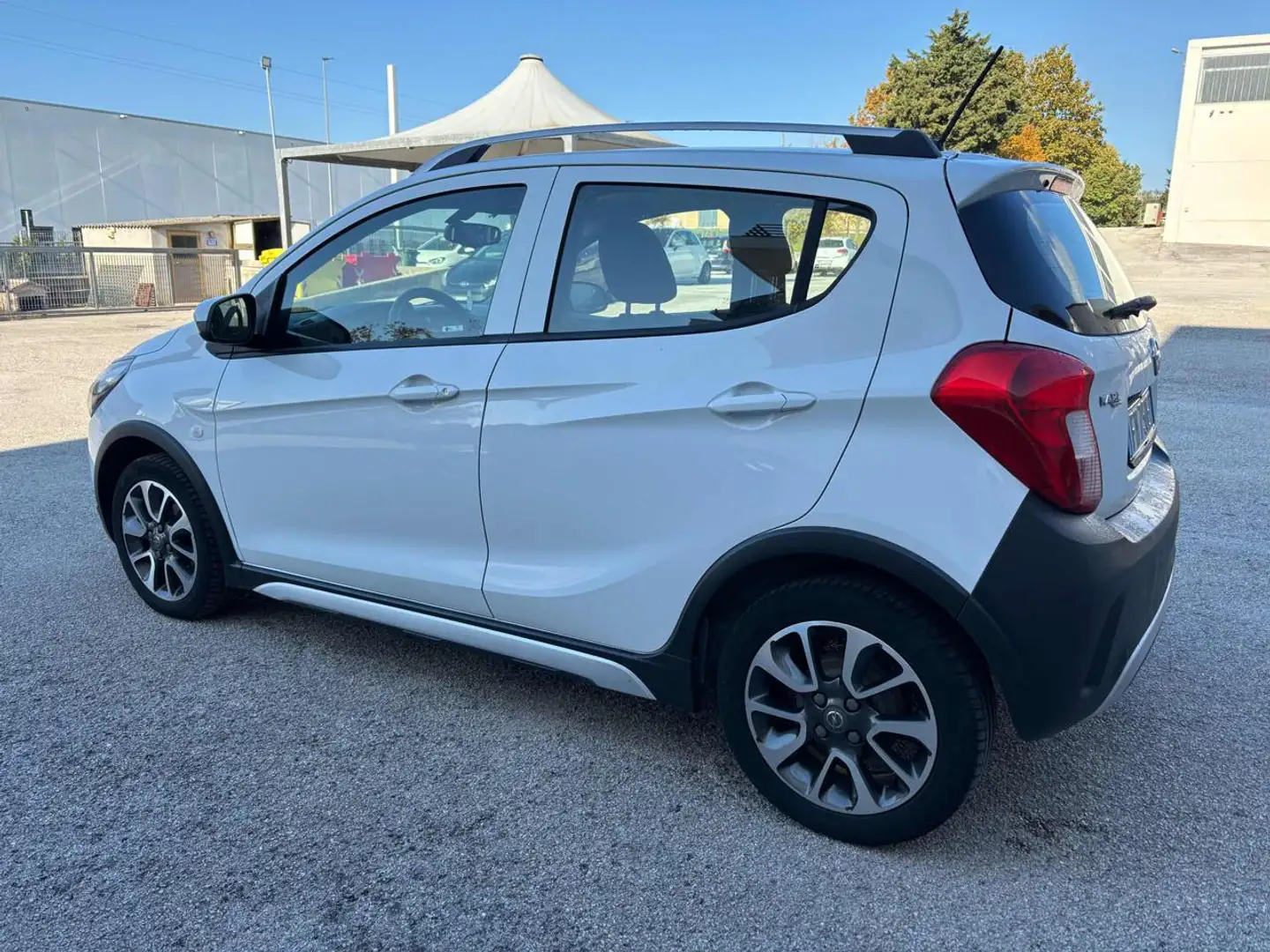 Opel Karl Rocks 1.0 73 CV GPL Bianco - 2