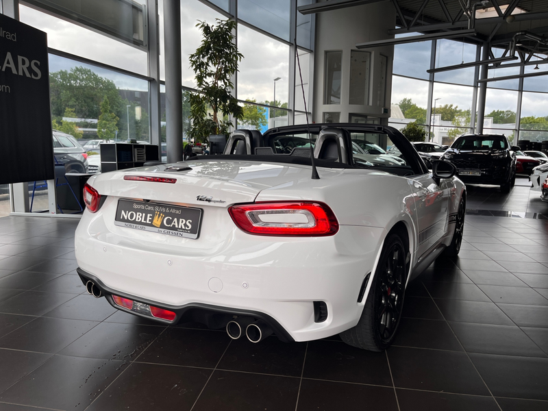 Abarth 124 Spider Turismo LED DAB LEDER NAV SHZ ALU — photo 8