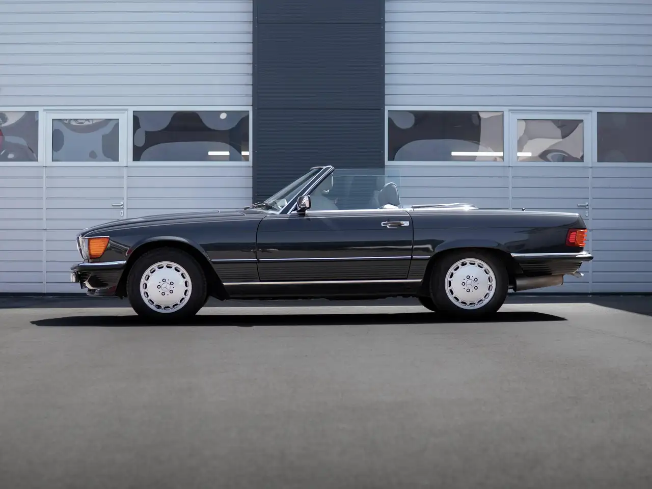 Mercedes-Benz SL 560 R107, foto 6