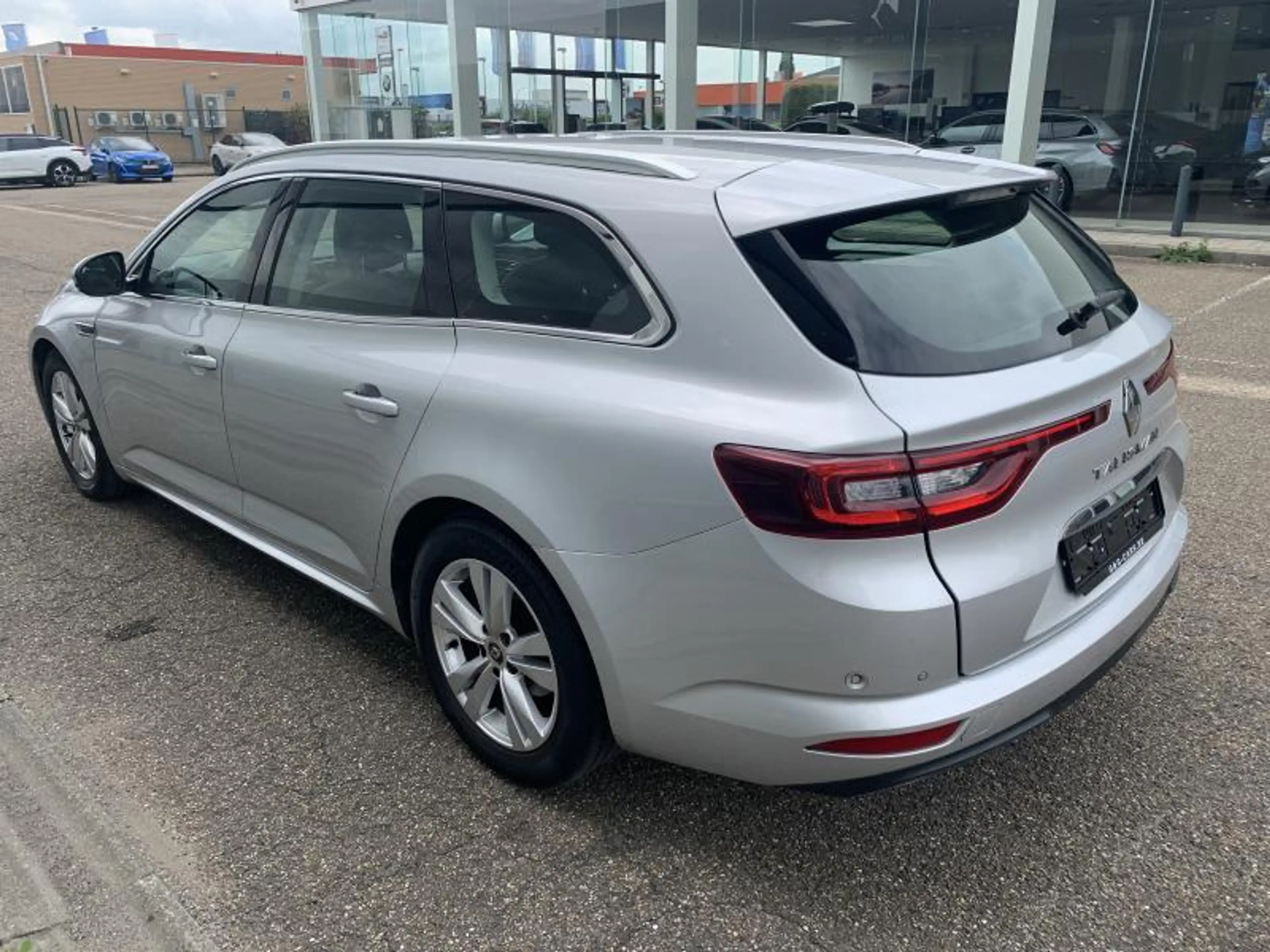 Renault Talisman Grandtour Corporate Edition — photo 15