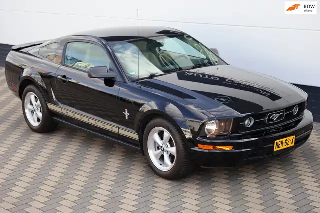 Ford Mustang USA 4.0 V6 214PK Automaat Leder Airco Cruise