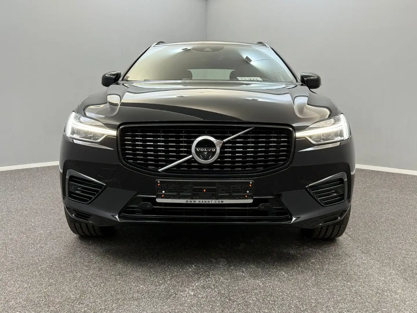 Volvo XC60 R-Design Plug-In Hybri AWD*360°*AHK*CARPLAY Schwarz - 2