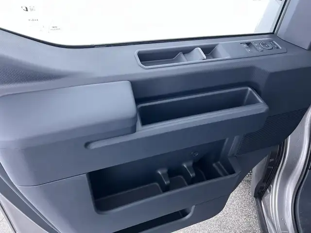 Kia PV5 Cargo view 11