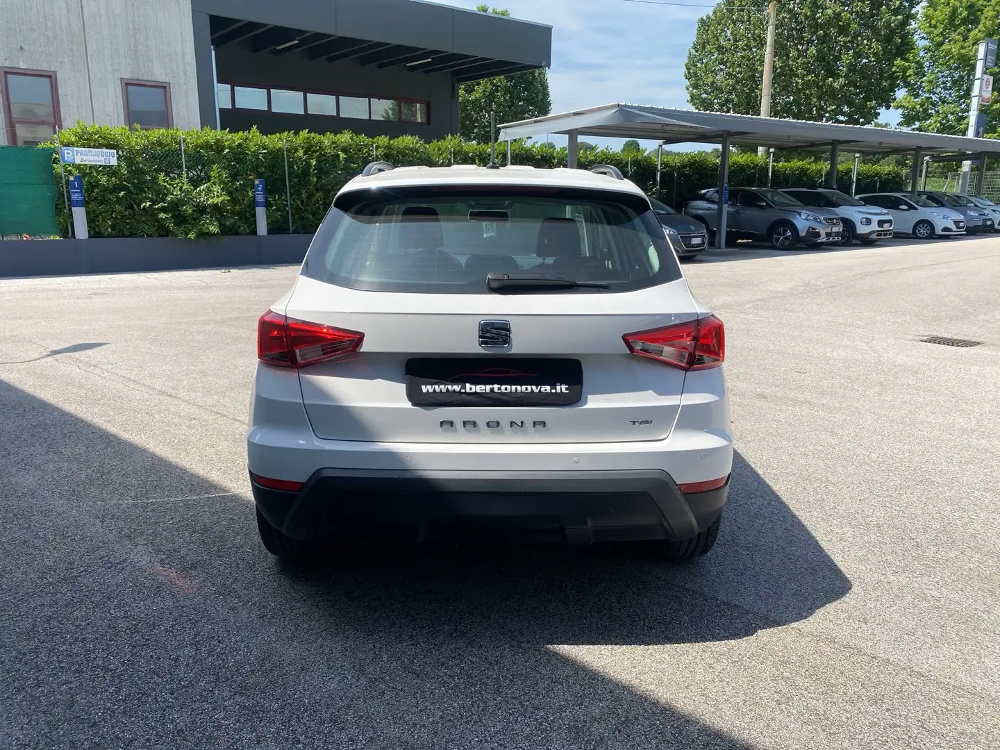 SEAT Arona 1.0 TGI Reference Weiß - 2