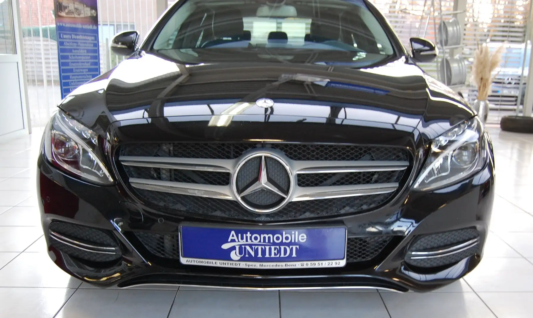 Mercedes-Benz C 220 CDI Blue Avantgarde Autom. Sitzh. Navi. LED. Schwarz - 2