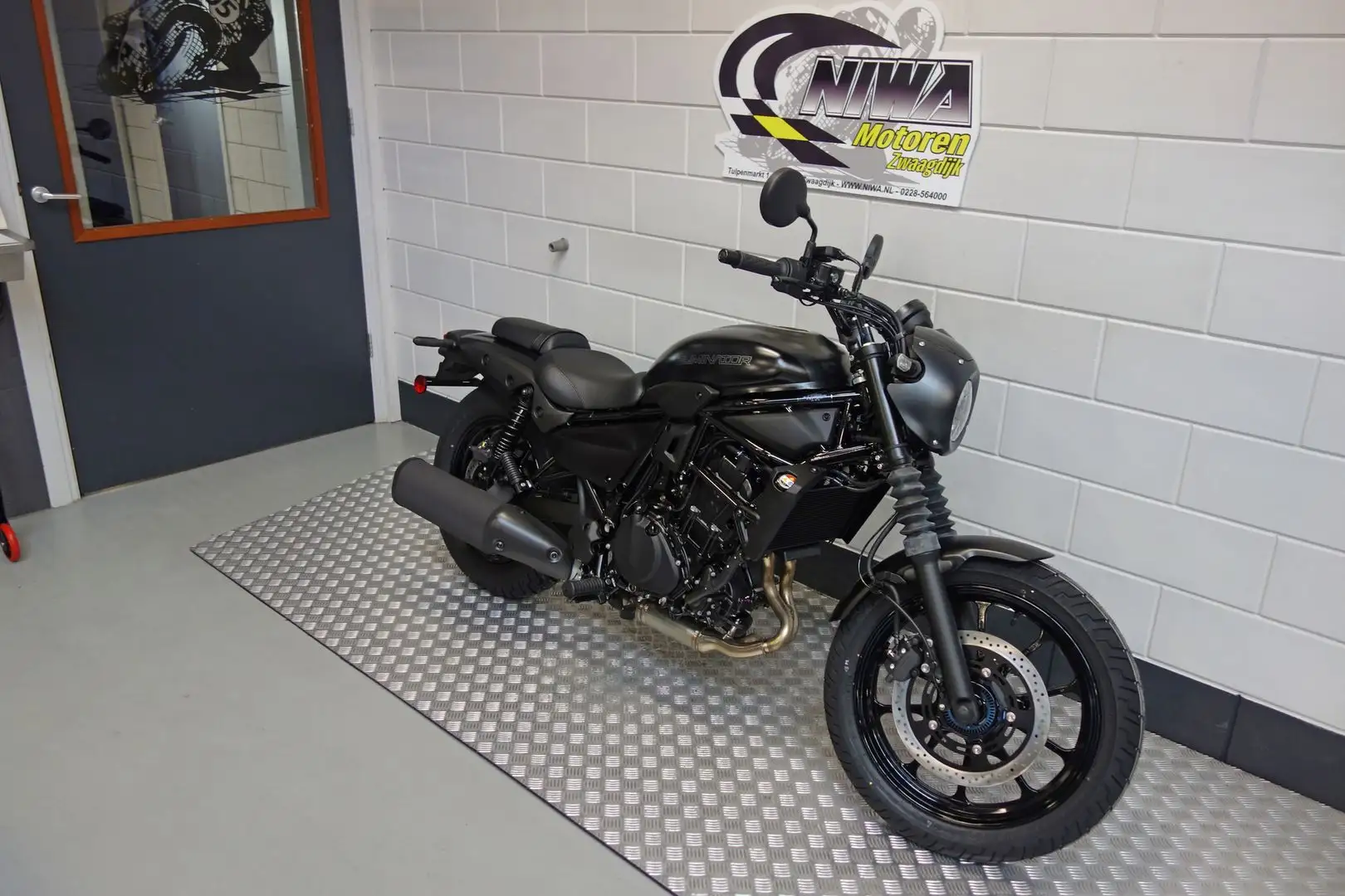 Kawasaki Eliminator 500 SE Black - 2