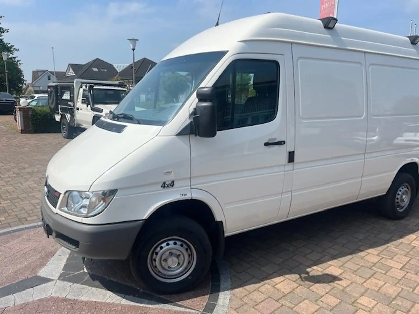 Mercedes-Benz Sprinter 316 CDI 4x4 W903 Allrad Top Zustand Weiß - 2