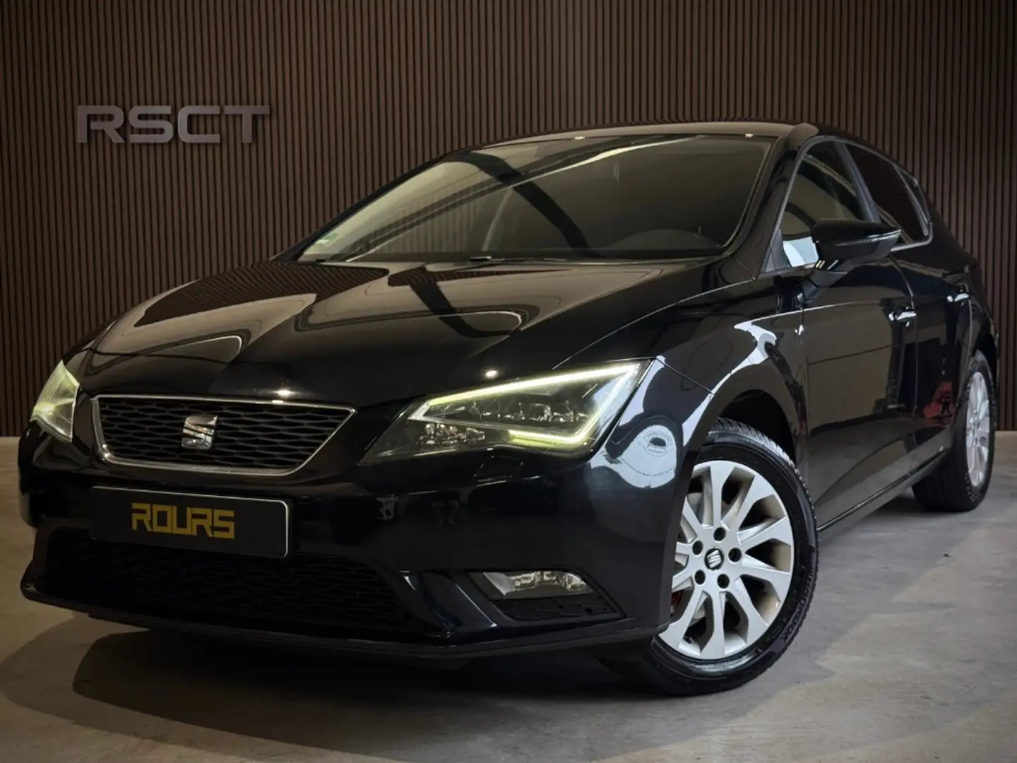 SEAT Leon 1.4 TSI Style Business|P.sens|Airco|St.verwarming Zwart - 1