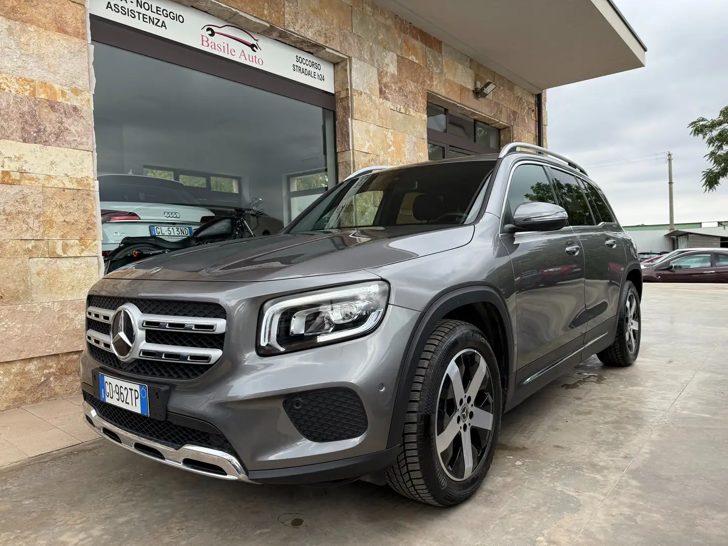 Mercedes-Benz GLB 200 GLB - X247 2019 d Sport Plus 4matic auto Gris - 2