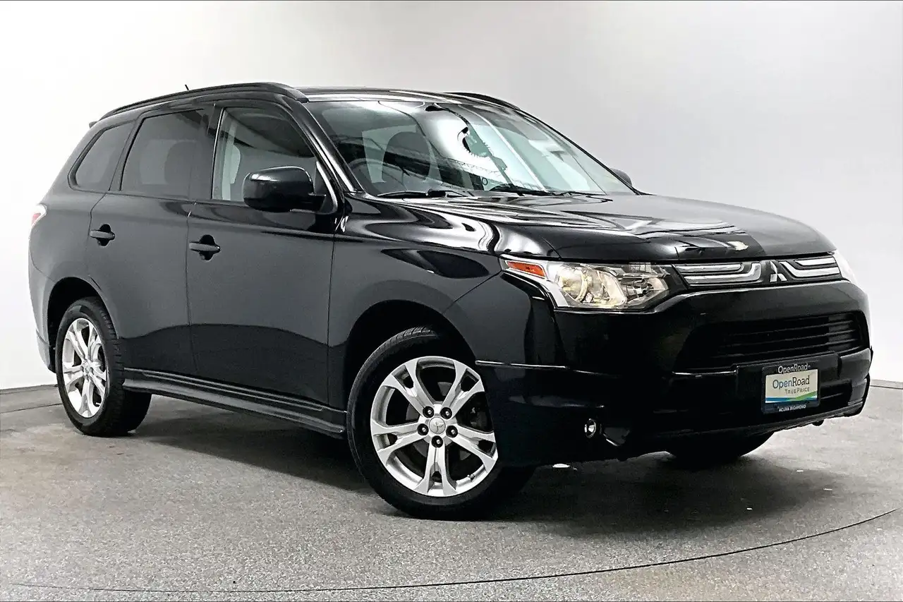 Mitsubishi Outlander photo Mitsubishi Outlander