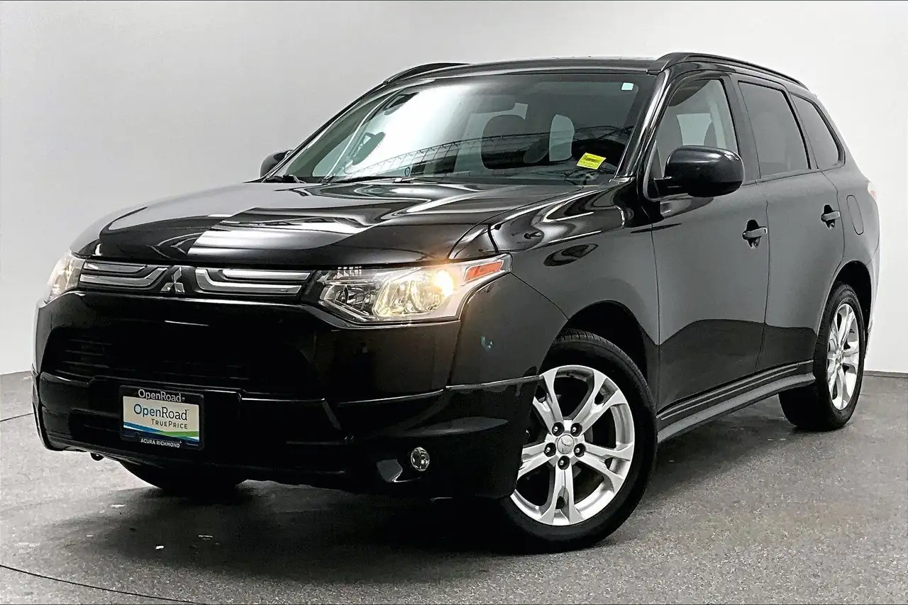 Mitsubishi Outlander photo Mitsubishi Outlander