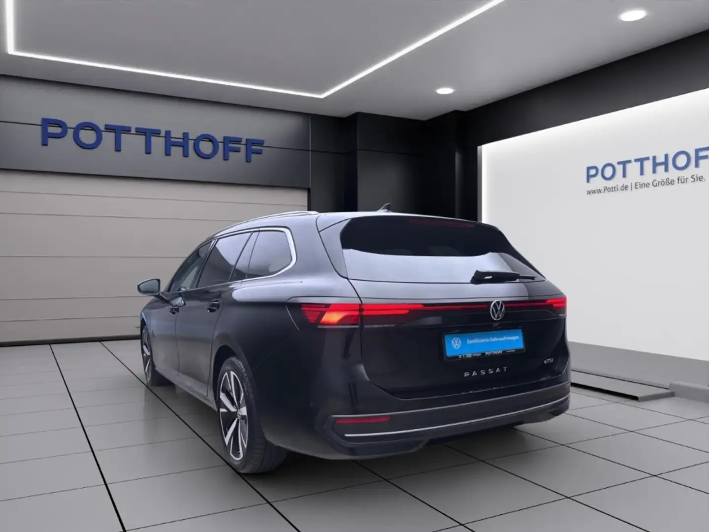 Volkswagen Passat Variant 1.5 eTSI DSG BUSINESS NAVI KAMERA ACC LED Schwarz - 2