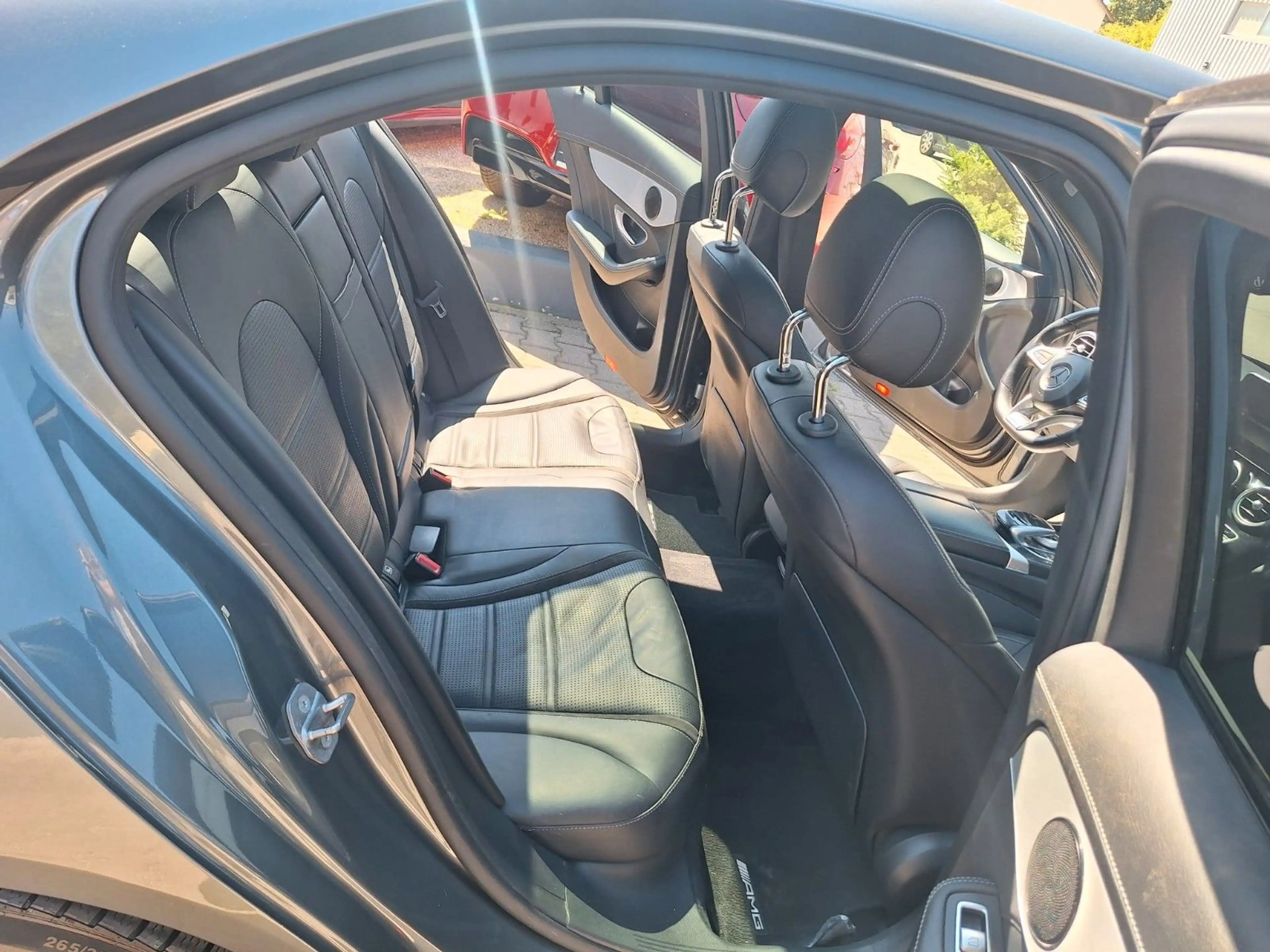 Mercedes-Benz C 63 AMG C*NIGHT PAKET*PANO*LEDER*SCHECKHEFT MB* — photo 6