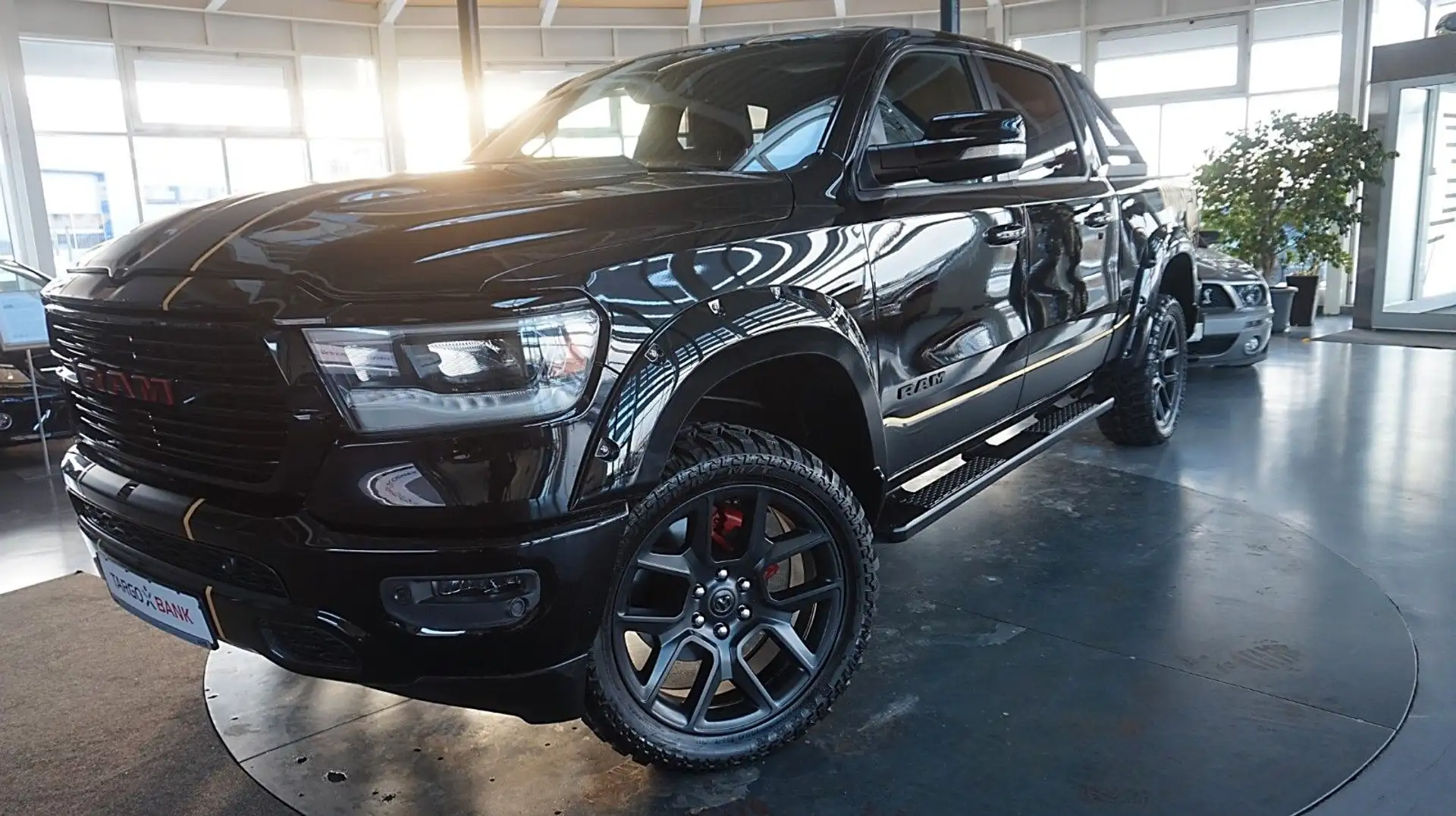 Dodge RAM 1500 V8 Limited*Panno*Navi12*Crew-Cab*4x4 Schwarz - 1